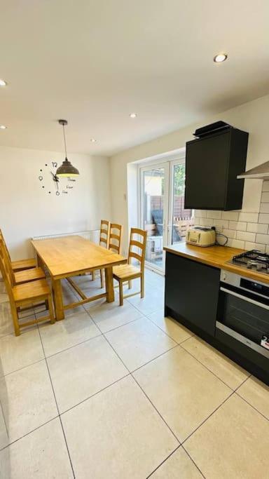 Stunning 3 Bed House Sleeps6 Villa Nottingham Kültér fotó